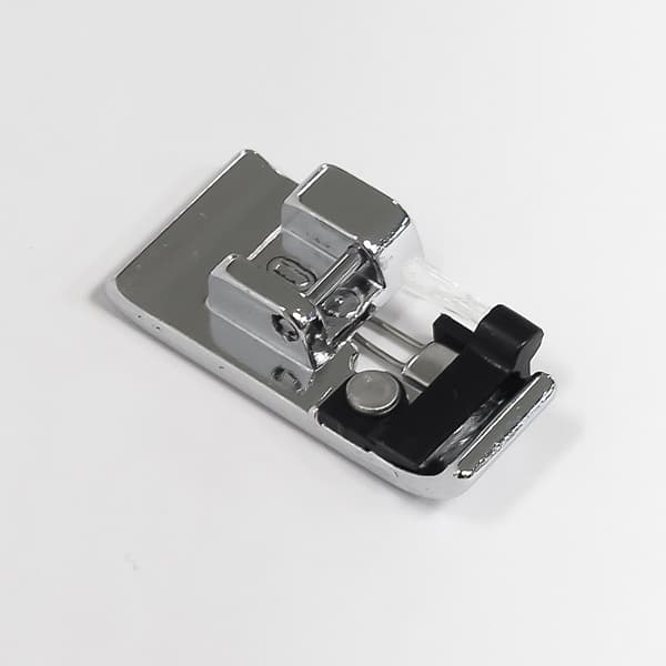 Лапка оверлочная с щеточкой undefined