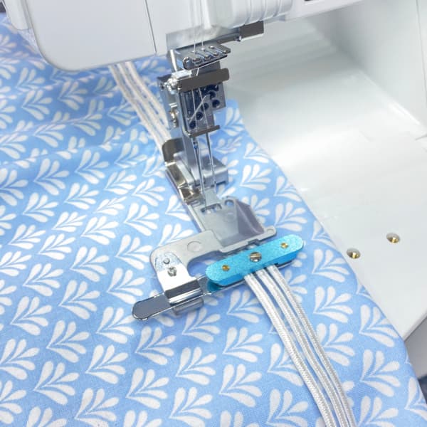 Лапка многофункциональная с набором направителей для резинки для Family ML 750 Pro и ML 950 Pro undefined