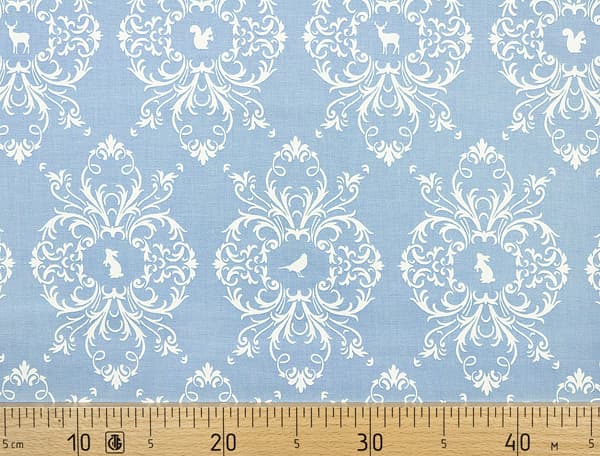 Ткань Gütermann French Cottage (белые животные в орнаменте на голубом) undefined