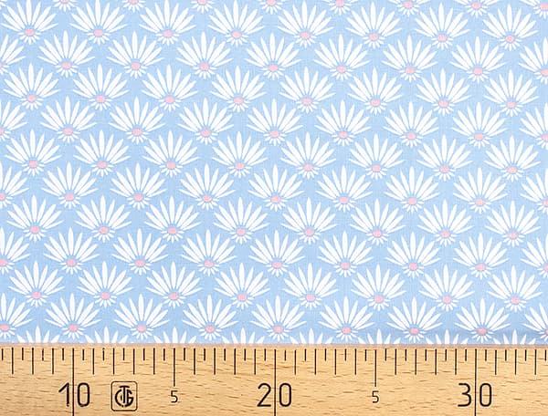 Ткань Gütermann Blooms (белый цветочный орнамент на голубом) undefined