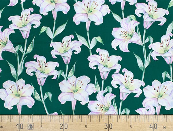 Ткань Gütermann Elegant Spirit (лилии на темно-зеленом) undefined
