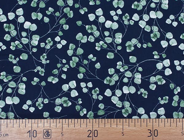 Ткань Gütermann Natural Beauty (зеленые веточки на темно-синем) undefined