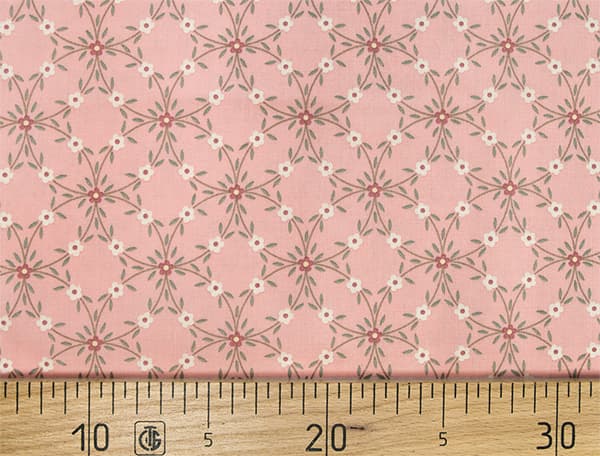 Ткань Gütermann With Love (темно-розовый в цветах) undefined