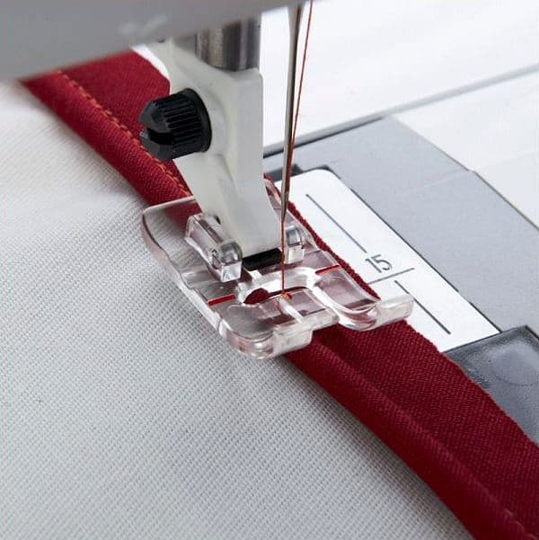 Прозрачная лапка для вшивания канта undefined