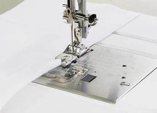 Лапка для ролевой подрубки 2-3мм для машин с вертикальным челноком undefined