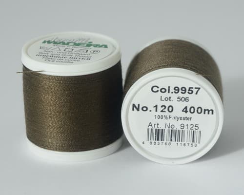 Madeira Aerofil №120 400м цвет 9957 undefined