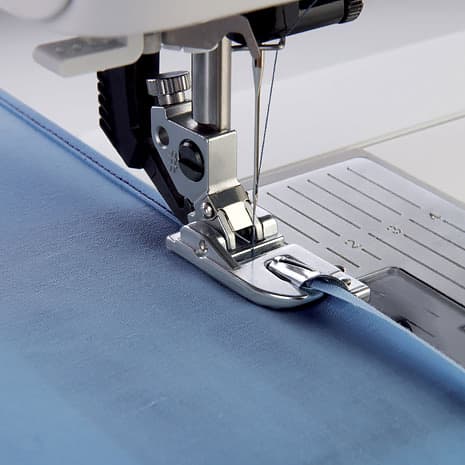 Лапка для узкой подрубки шириной 2 мм undefined