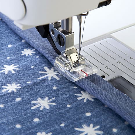 Лапка для вшивания шнура undefined