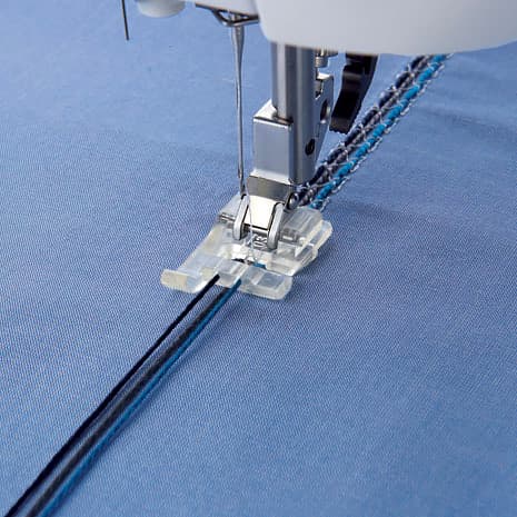 Лапка для шнуров с тремя желобками undefined