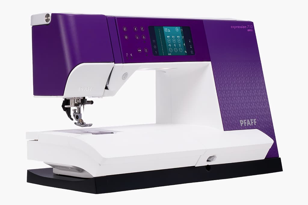 Швейная машина с микропроцессорным управлением Pfaff Expression 710 - №1