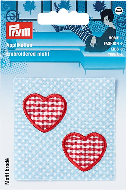 Аппликация Сердца на голубой ткани undefined