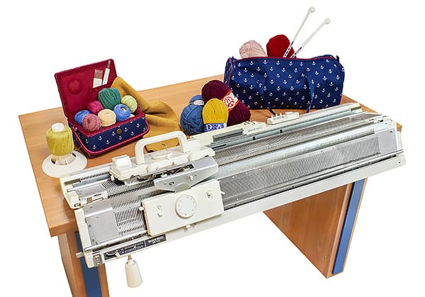 Silver Reed SK280/SRP60N Вязальная машина