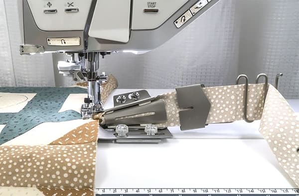 Приспособление для окантовывания квилта undefined